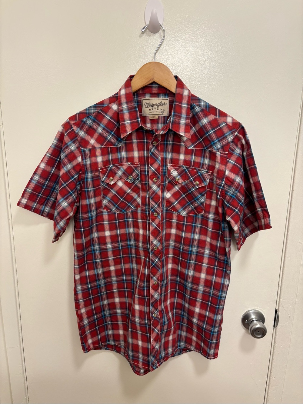 Wrangler Red Plaid Short-Sleeve Western Button-Down